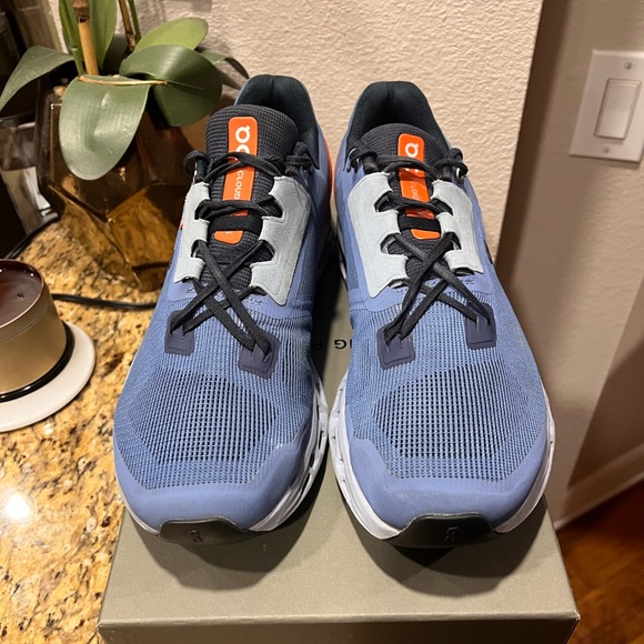 On Cloud CloudStratus size 10 - Picture 6 of 7